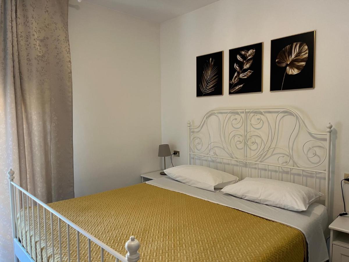 Lovely Apartment Parma Exterior foto
